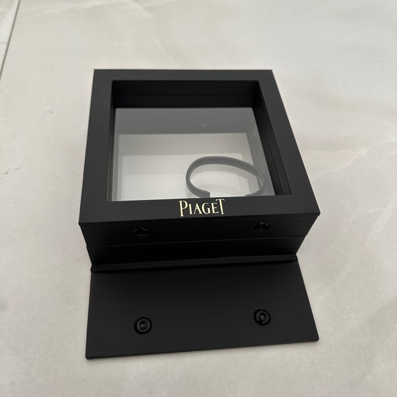 Piaget Floating Display Case, Outer Sleeve, Leather Insert And Logo Shopping Bag - Picture 3 of 16